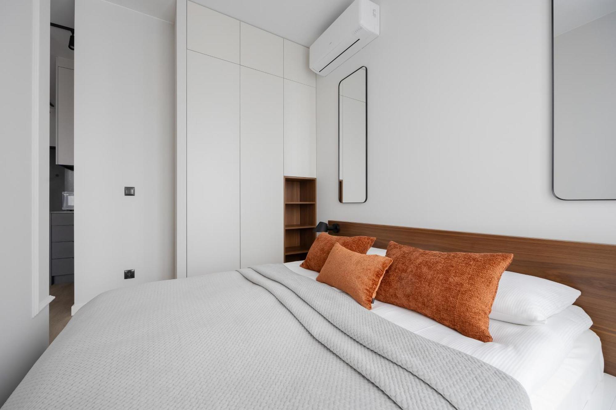 Apartment Chronos Z Klimatyzacja Na Warszawskiej Woli Od Renters Prestige *