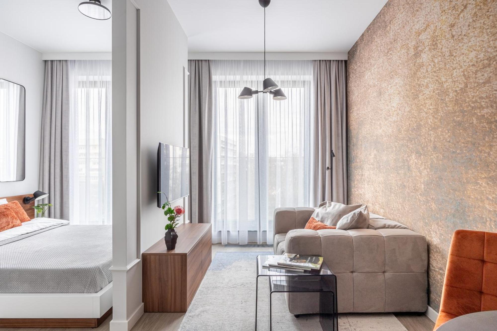 Chronos Z Klimatyzacja Na Warszawskiej Woli Od Renters Prestige * Warschau
